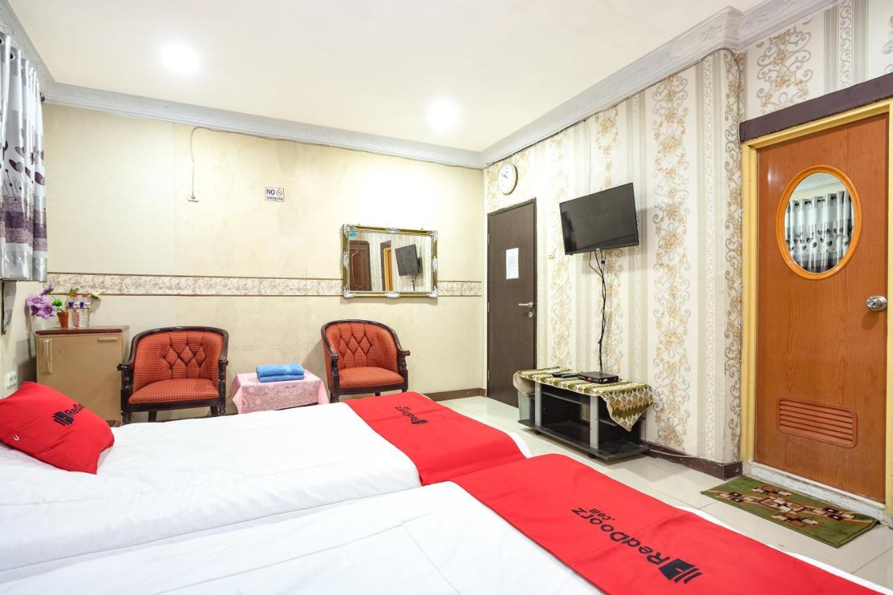 Reddoorz Near Rs Cikini Jakarta Jacarta Exterior foto