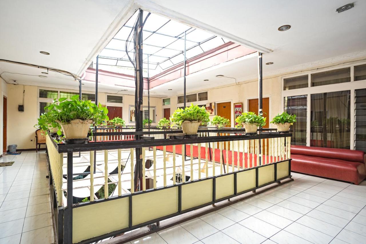 Reddoorz Near Rs Cikini Jakarta Jacarta Exterior foto
